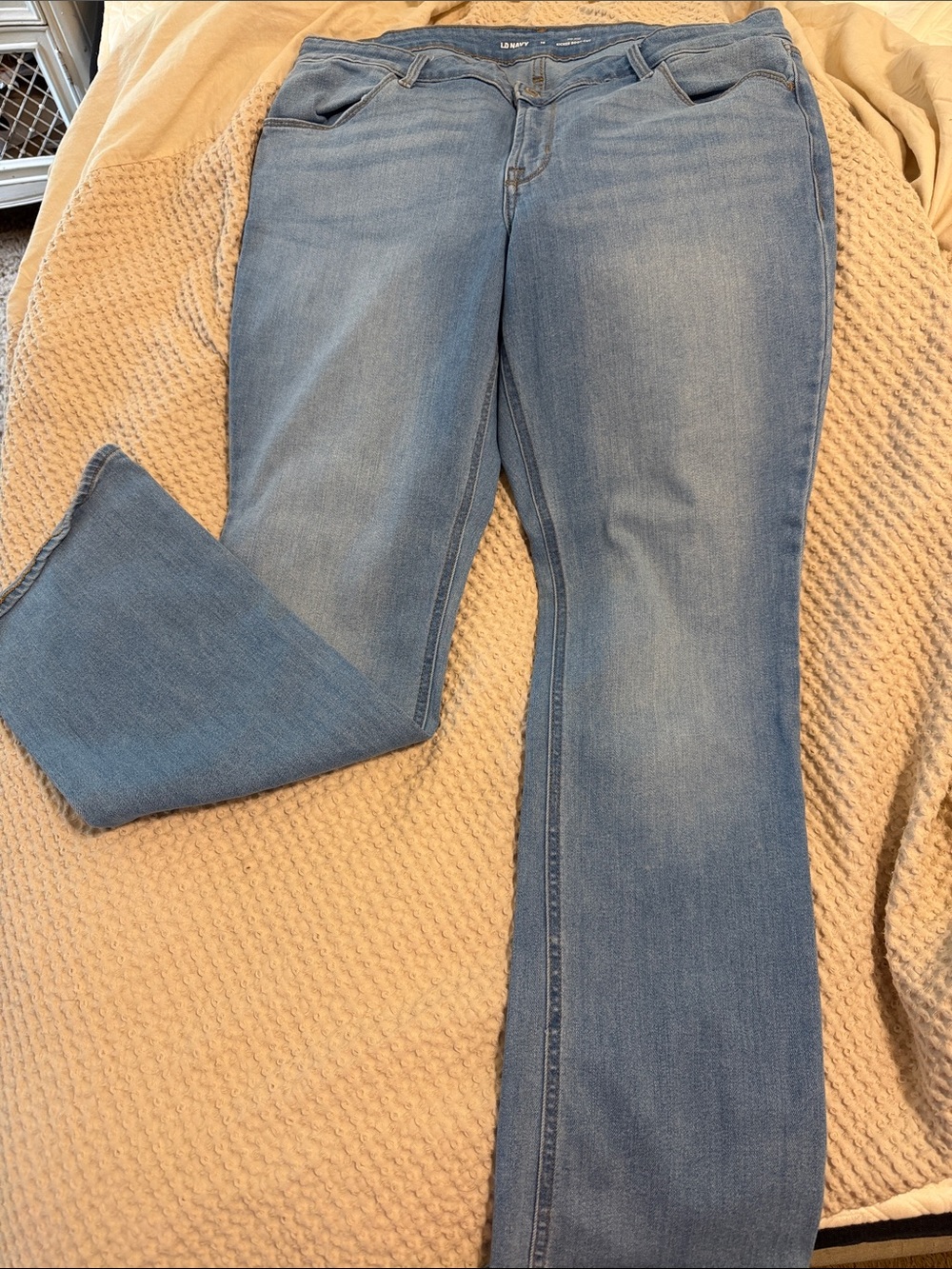 Old Navy Women's Light Blue Bootcut Stretch Jeans